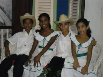 Presentación en Canal de Televisión de Baracoa Primada-Visión, Bailes tradicionales de Baracoa. (2013-03-02) Zenny Martinez