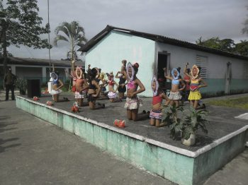 Actividad Fin de Curso en Escuela, danzas- Jardín de fantasías y Que llueva. (2014-07-12) Zenny Martinez