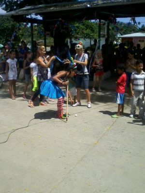 Actividad Portal Mágico, por el Dia de los Niños en Cuba (2014-07) Zenny Martinez